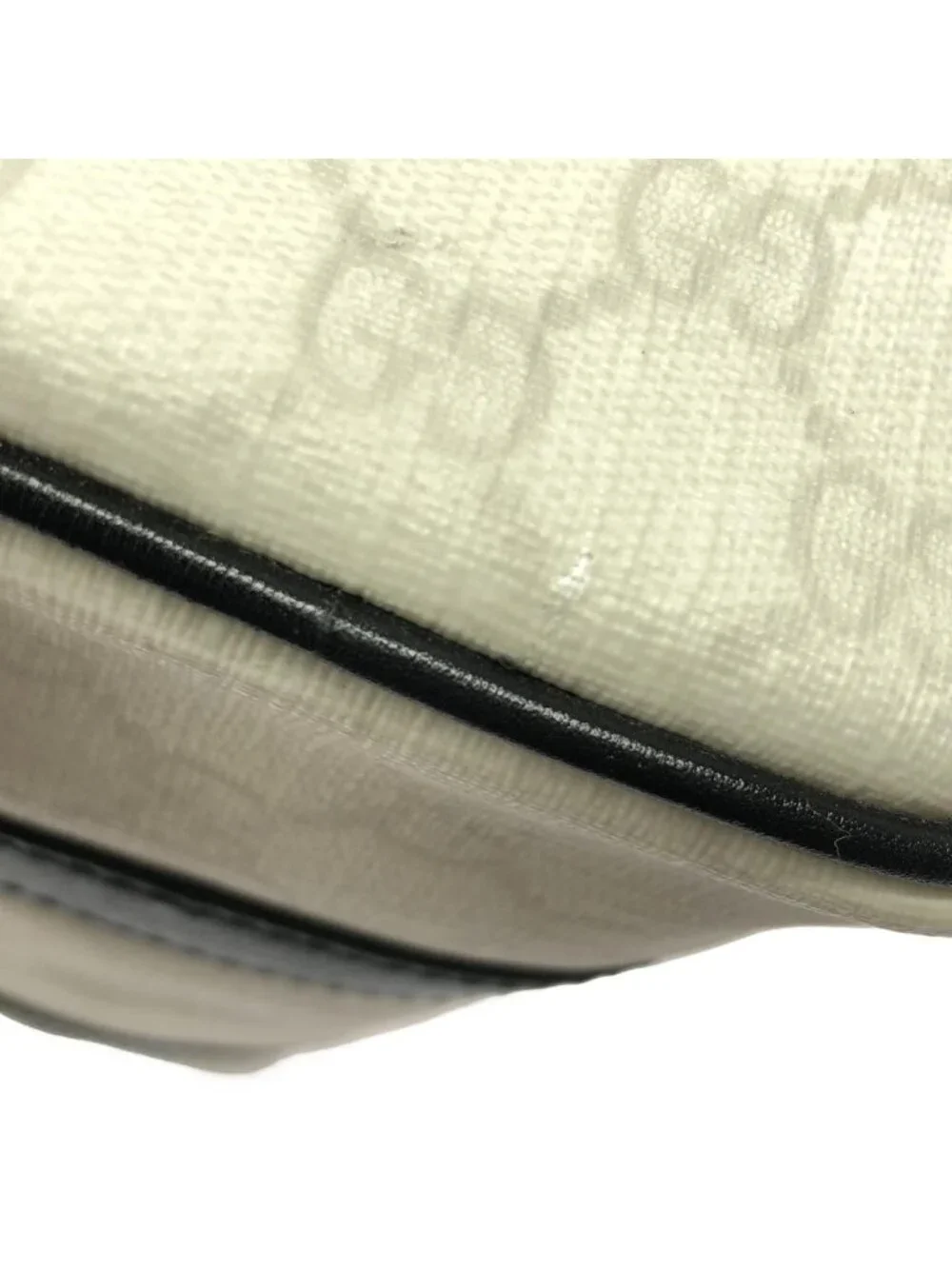 Gucci Boston Bag Travel Bag White